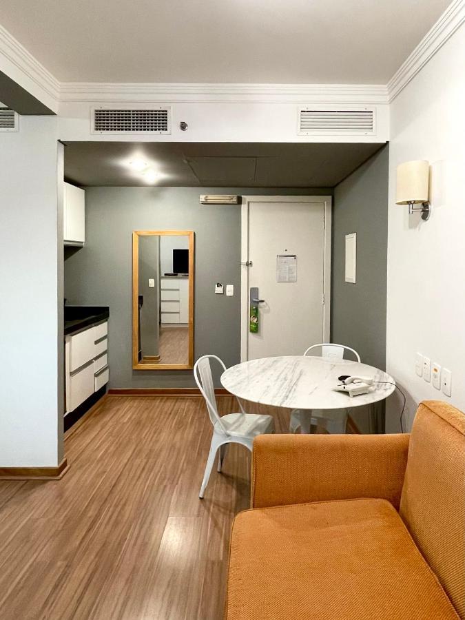 Flat Particular Incrivel Dentro Do Qs Oscar Freire, Proximo Ao Hospital Clinicas Apartamento